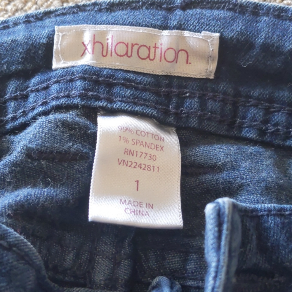 Jeans - Picture 2 of 3